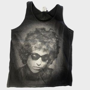 Black tank top with Bob Dylan print size M fits tight